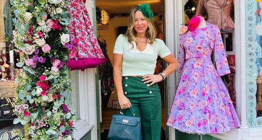 How to Wear a Fascinator: Placement, Hairstyles and Outfit Pairing Tips